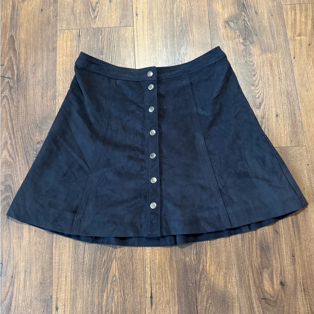 Abercrombie & Fitch Women’s Faux Suede A-Line Mini Skirt Buttons Size 4 Black